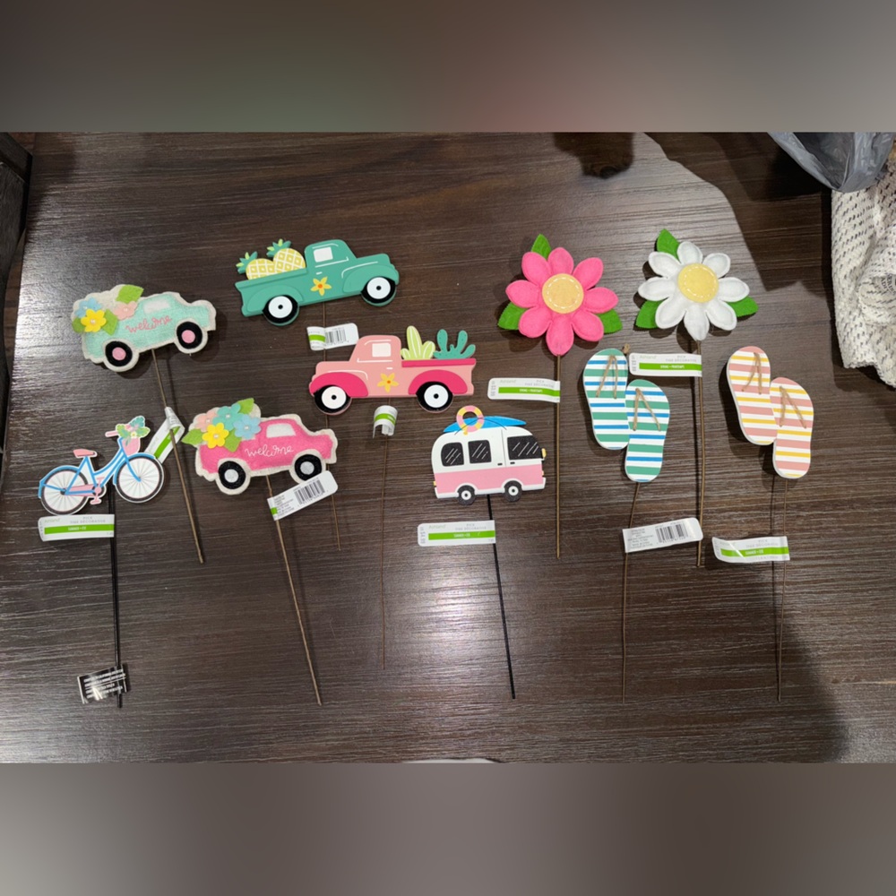 NWT 10-Piece Spring/Summer Decorative Pick set from Michaels!